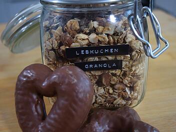 lebkuchen-granola.jpg