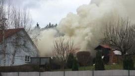 Über 60 Feuerwehrleute waren bei einem Brand in  Bad Bocklet am Mittwochnachmittag im Einsatz.Alexander Marx