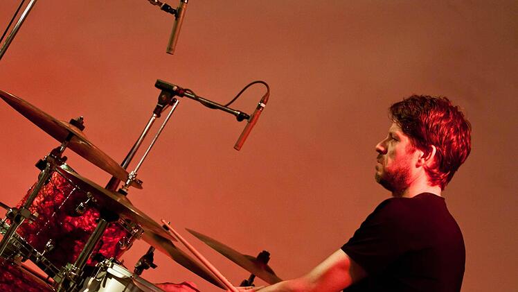 Flo Dauner am SchlagzeugFoto: JOchen Berger