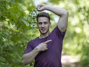 Schwei&szlig;flecken unterm Arm: Dieses T-Shirt ist der Gamechanger