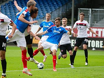 Holstein Kiel - 1. FC Nürnberg