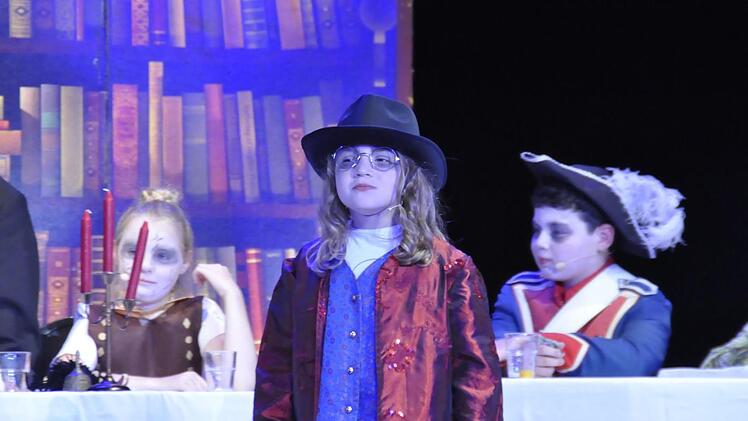 Das Gespenst von Canterville nach Oscar Wild wurde als Kindermusical im Kissinger Kurtheater aufgeführt. Foto: Peter Klopf