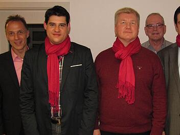 Der neu gewählte Vorstand des SPD-Ortsvereins Coburg-Nordost (von links): bisheriger Vorsitzender Mathias Eckardt, stellvertretender Vorsitzender Stefan Sauerteig, Vorsitzender Edmund Ott, Schriftführer Alois Schnitzer und Kassierer Dominik Sauerteig.