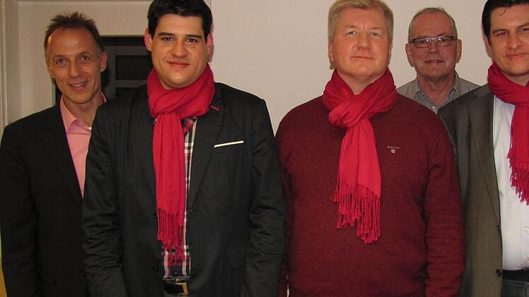 Der neu gewählte Vorstand des SPD-Ortsvereins Coburg-Nordost (von links): bisheriger Vorsitzender Mathias Eckardt, stellvertretender Vorsitzender Stefan Sauerteig, Vorsitzender Edmund Ott, Schriftführer Alois Schnitzer und Kassierer Dominik Sauerteig.