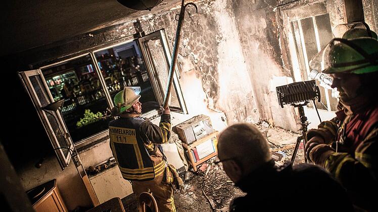 Der Wohnraum und die Küche waren völlig verwüstet.  Foto: Alexander Muck
