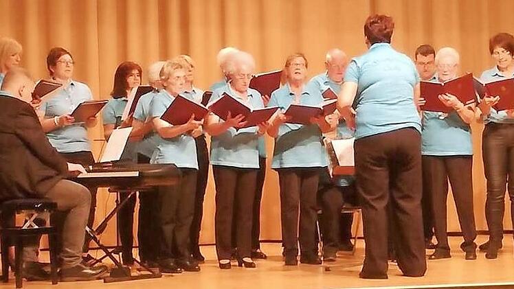 Der Gesangverein Wallenfels animierte die Besucher im "Kulti" zum Mitsingen. Foto: privat