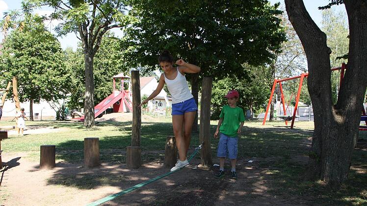 Eindrücke vom Spielplatz Henneberg-Siedlung. Foto: Ralf Ruppert