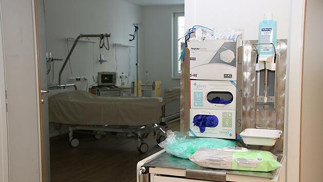 Das Klinikum hat sich mit einer Isolierstation auf station&auml;r behandlungsbed&uuml;rftige Covid-Patienten eingestellt.Dagmar Besand