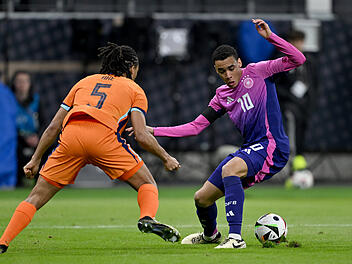 Deutschland schlägt die Niederlande mit 2:1