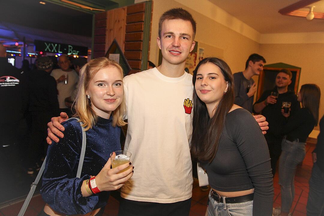 Mit vielen Party-Songs der 80er & 90er und Rock-Pop Klassikern