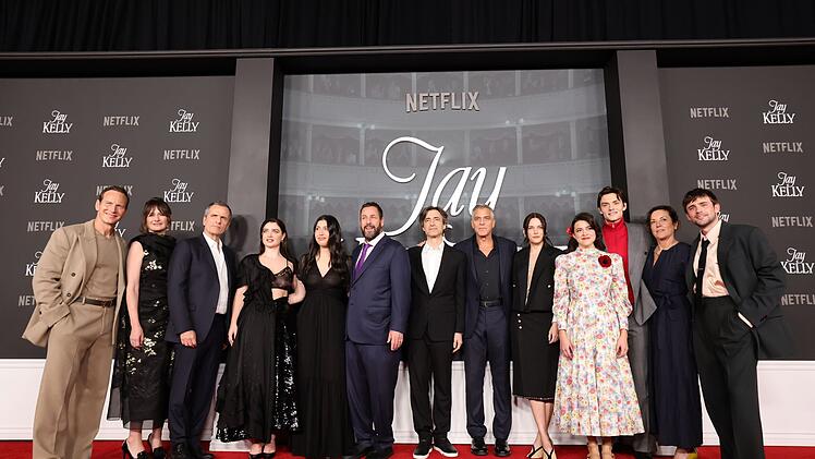 Für den Film "Jay Kelly" stand George Clooney unter anderem an der Seite von Adam Sandler und Laura Dern vor der Kamera.