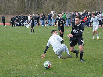 Der FC Untererthal triumphiert auch beim TSV Wollbach