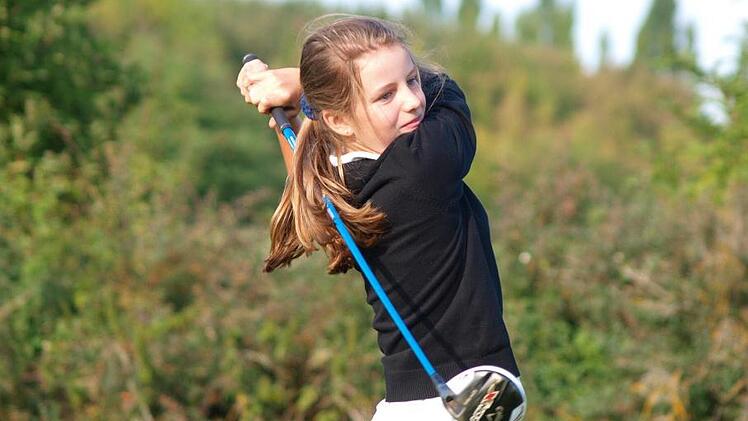 Luisa Deutzmann vom Golfclub Maria Bildhausen geht bei den Deutschen Meisterschaften (Altersklasse 14) an den Start.