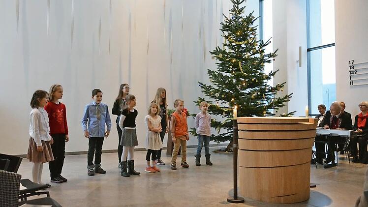 Ein voller Erfolg war das Weihnachtskonzert in der Bad Bockleter Kirche. Foto: Björn Hein