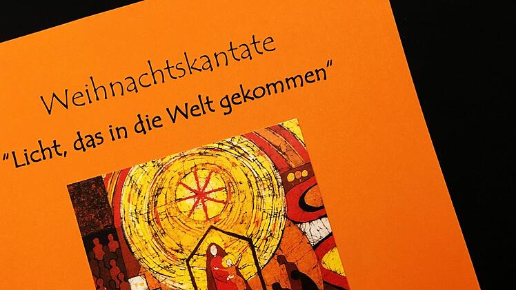 Die Kantorei Heilig Kreuz unter der Leitung von Sigurd Knopp sang die Uraufführung der Weihnachtskantate "Licht, das in die Welt gekommen."Foto: Jochen Berger