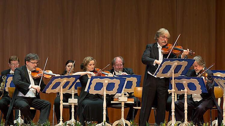 Alt-Wiener Strauss-Ensemble Stuttgart im Kongresshaus Coburg am Neujahrskonzert 2015 Foto: Albert Höchstädter