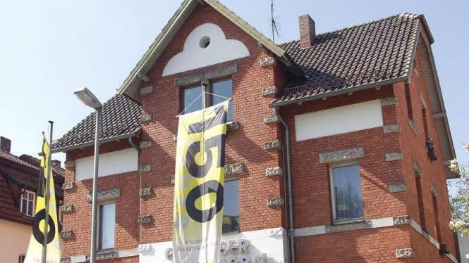 Der Sitz von Fahnen-Koch in der Coburger Querstra&szlig;e. Foto: CT-Archiv