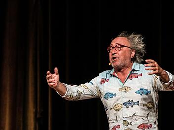 Knapp zwei Jahre nach seinem letzten Coburg-Gastspiel kehrte der Kabarettist Urban Priol zurück ins Kongresshaus Rosengarten.Foto: Jochen Berger