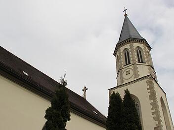 Die Pfarreiengemeinschaft Lauertal wartet auf Bewerbungen für die Pfarrerstelle, zu der auch Poppenlauer mit seiner Kirche "Simon und Judas Thadäus" gehört.Heike Beudert