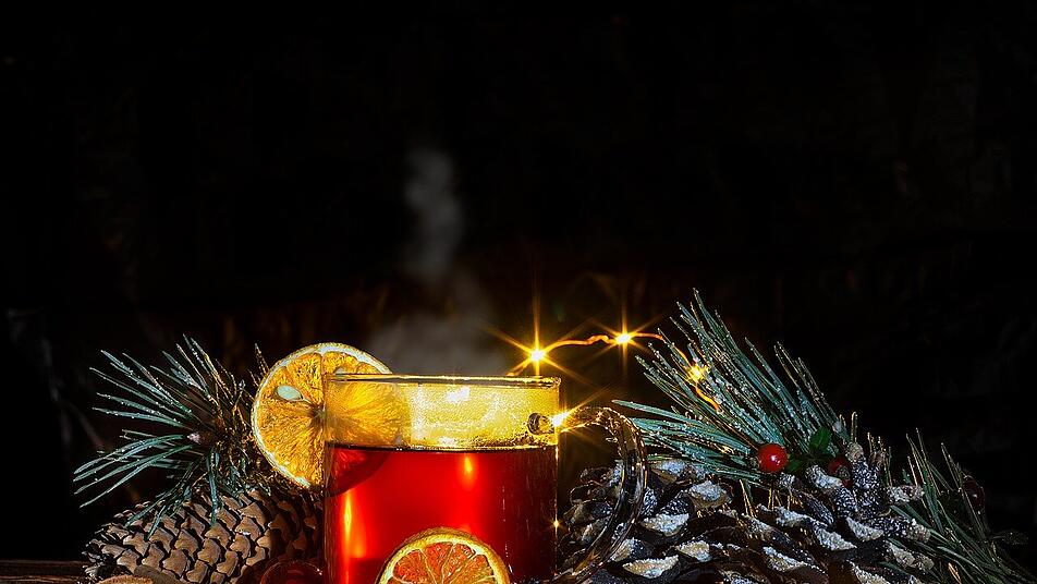 Leckerer und gesunder Kinderpunsch in der Weihnachtszeit Leckerer und gesunder Kinderpunsch in der Weihnachtszeit