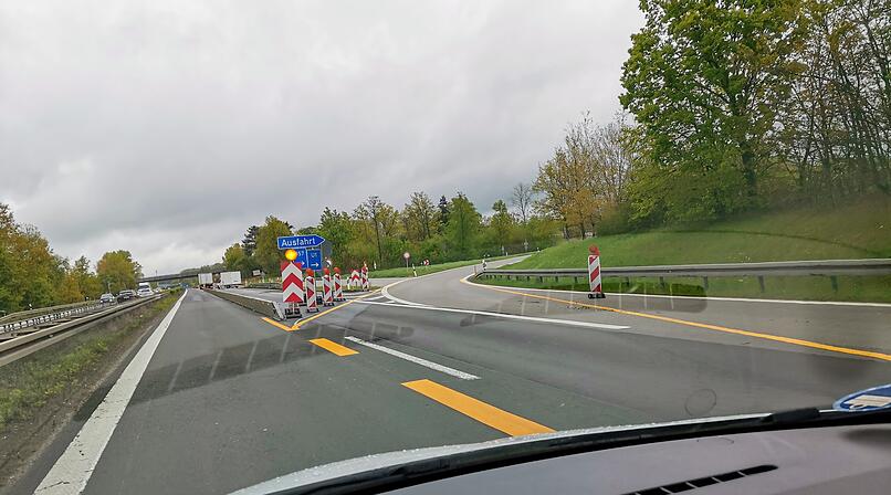 A73, Ausfahrt, Autobahn zwischen Forchheim und Bamberg, Sperrung, Baustelle, Bauarbeiten