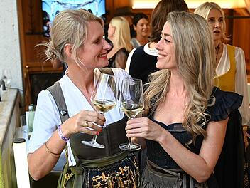 Sina Scherer und Silke V&ouml;lling