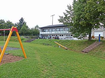 Der TSV Oerlenbach möchte ein Beachvolleyball-Feld errichten. Der Gemeinderat bewilligte einen Zuschuss von 20 Prozent.  Foto: Hans-Peter Hepp