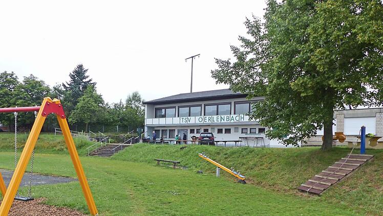Der TSV Oerlenbach möchte ein Beachvolleyball-Feld errichten. Der Gemeinderat bewilligte einen Zuschuss von 20 Prozent.  Foto: Hans-Peter Hepp