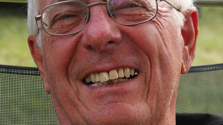 Klaus Winterling (62 Jahre, aus Bad Tölz): "... ich neugierig bin. Weil ich alles sehen will, was es auf der Welt gibt. Weil ich auch im Winter in der Südsee baden will. Weil mir tolle Menschen begegnen. Vor allem in Nepal, das ist wie eine zweite Heimat für mich."