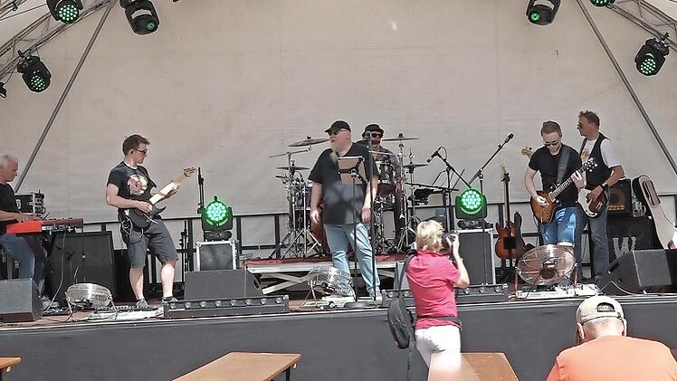 „The Crazy Blues Band“ eröffnet die Soundcheck-Reihe bei der Musikinitiative.