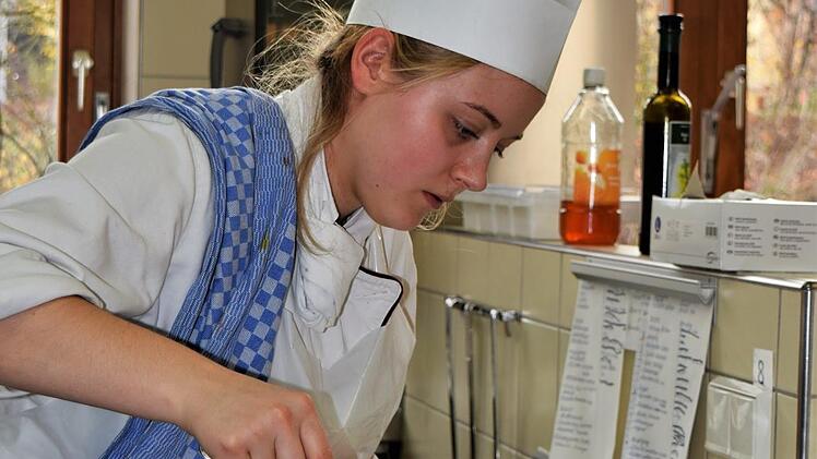 Koch-Azubi Sarah Erdmann (Heiligenfeld-Kliniken Bad Kissingen) wurde mit dem Publikumspreis ausgezeichnet.  Luisa Lochner