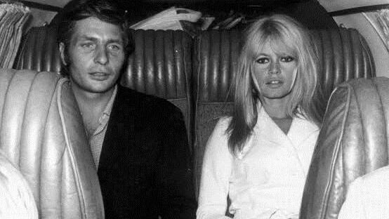 "Playboy" Gunter Sachs, hier mit seiner Frau Brigitte Bardot, schaffte es aus Schweinfurt ins Jetset - Onassis war einer seiner Freunde. Foto: FT-Archiv