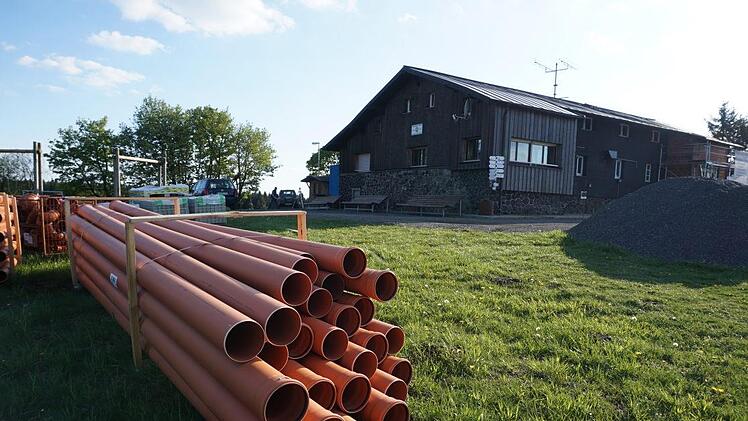 Die Kissinger Hütte wird an den Kanal in Langenleiten angeschlossen. Mit  dem Bau soll es zügig losgehen. Marion Eckert