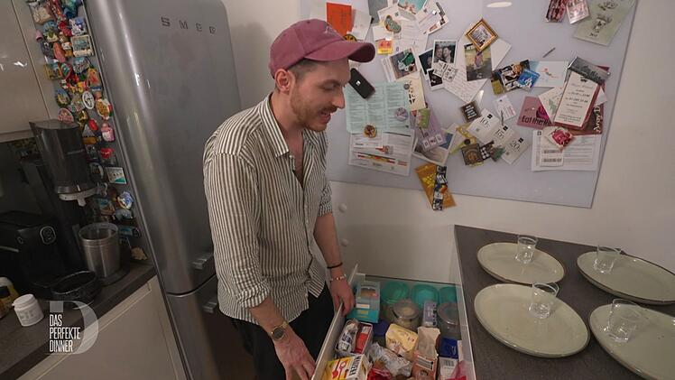 Schock: Patrick findet keine Schokolade für sein geplantes Dessert