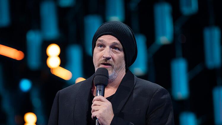 Bei Comedian Torsten Str&auml;ter ist ein Tumor entdeckt worden. Das teilte Str&auml;ter auf seiner Website mit.