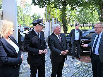 Bamberg: Bundesinnenministerin bei Polizei-Akademie zu Besuch - nicht nur Ausbildung war Thema Bamberg: Bundesinnenministerin bei Polizei-Akademie zu Besuch - nicht nur Ausbildung war Thema