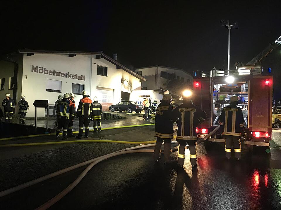 Stein bei Nürnberg: Brand in einer Schreinerei – hoher Sachschaden