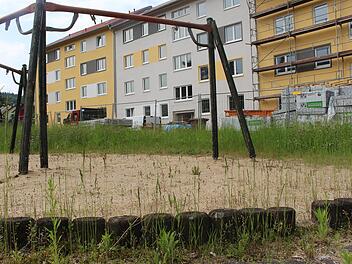 Berliner Platz mit städtischem Spielplatz: Wer zieht hier demnächst ein? Foto: Julia Raab
