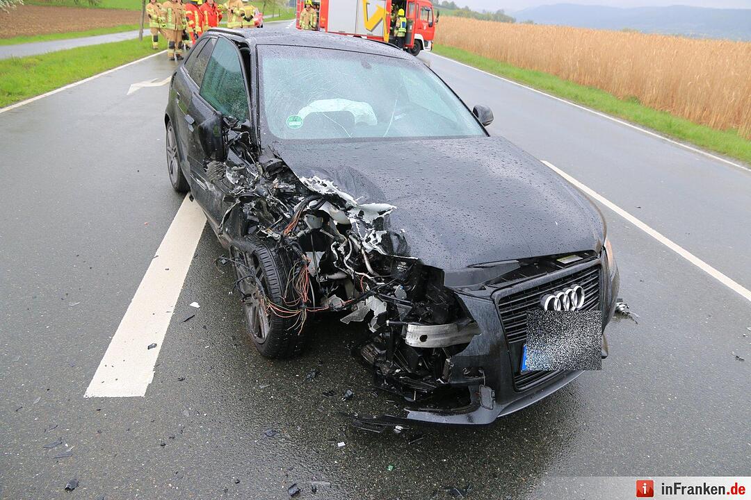 Schwerer Verkehrsunfall auf B470 bei Weilersbach: zwei Kinder verletzt