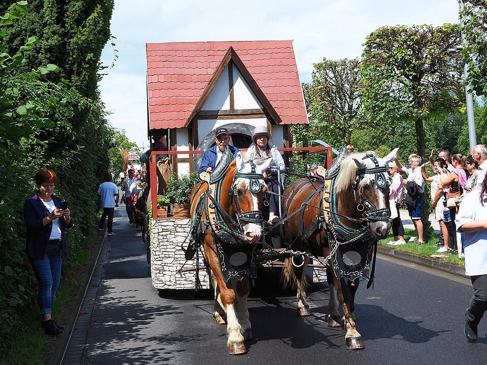 Großer historischer Festzug durch Bad Kissingen!