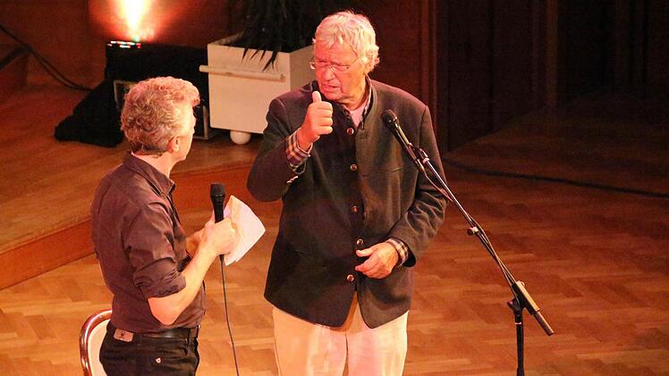 Die Well-Brüder Christoph, Karl und Michael und Gerhard Polt bei ihrem Auftritt im Bad Kissinger Regentenbau. Foto: Ralf Ruppert