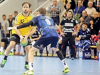 So sehr sich Adnan Harmandic auch bemühte, gegen die aufmerksame Flensburger Abwehr gab es nur selten ein Durchkommen. Fotos: Timo Geldner