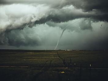 Starkregen, Gewitter und sogar Tornados? Tief Frieda zieht jetzt über Deutschland - wie schlimm wird es?