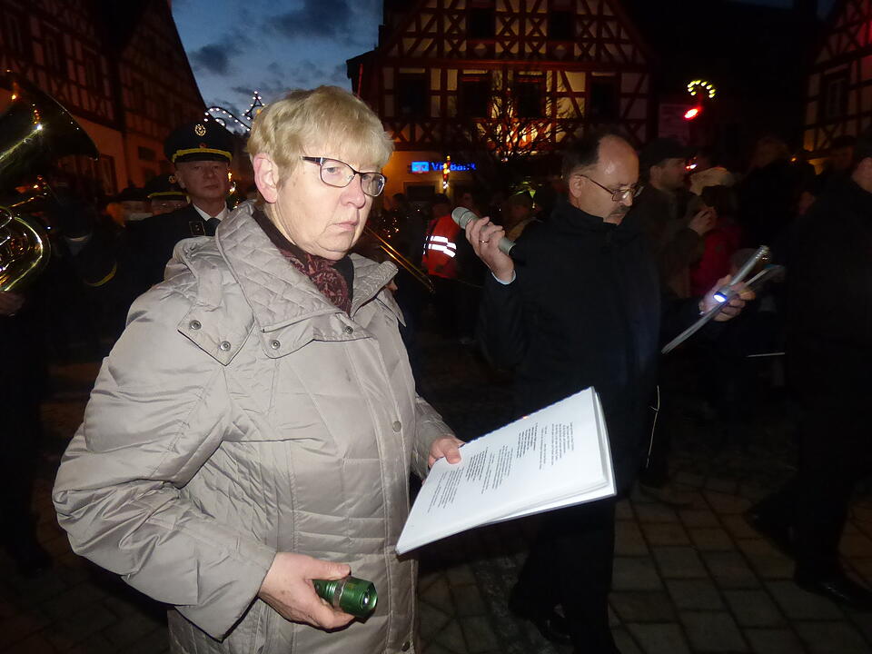 Besucherrekord bei Lichterprozession Pottenstein