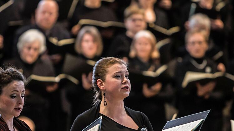 Der Coburger Bachchor unter Leitung von Peter Stenglein beeindruckte seine Zuhörer in St. Moriz mit selten zu hörenden Werken von E.T.A. _Hoffmann und César Franck.Foto: Jochen Berger
