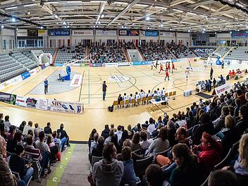 Fans bei BBC-Heimspielen in der HUK-Arena wird es aufgrund des steigenden Infektionsgeschehens vorerst keine geben.  Foto: Archiv/Sebastian Buff