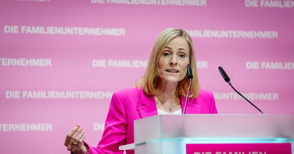 SPD-und-CDU-begr-en-Kursschwenk-der-Familienunternehmer
