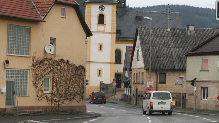 Die Ortsdurchfahrt von Zeyern. Foto: Archiv