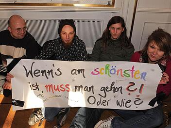 Bereits im Februar 2011 haben Studenten für kürzere Sperrzeiten in Bamberg demonstriert. Am damals gefunden Kompromiss will der Stadtrat festhalten.  Foto: Ronald Rinklef