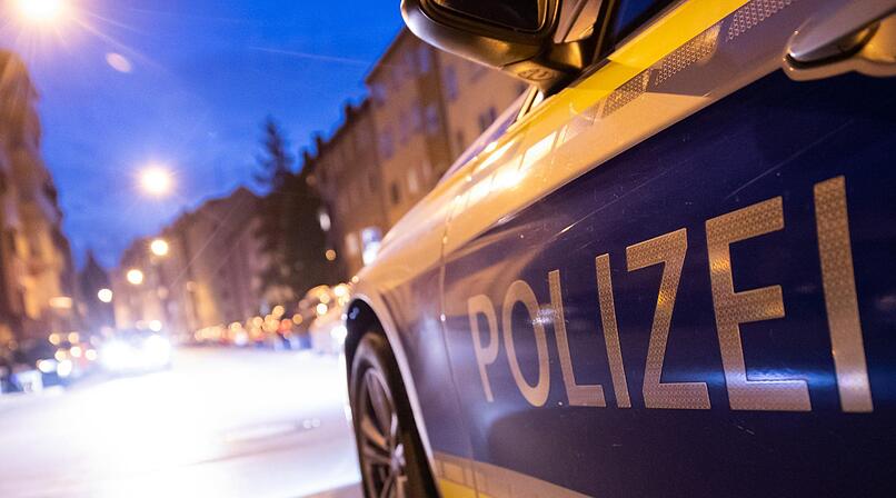 Autofahrer (31) liefert sich wilde Verfolgungsjagd mit der Polizei in Oberfranken